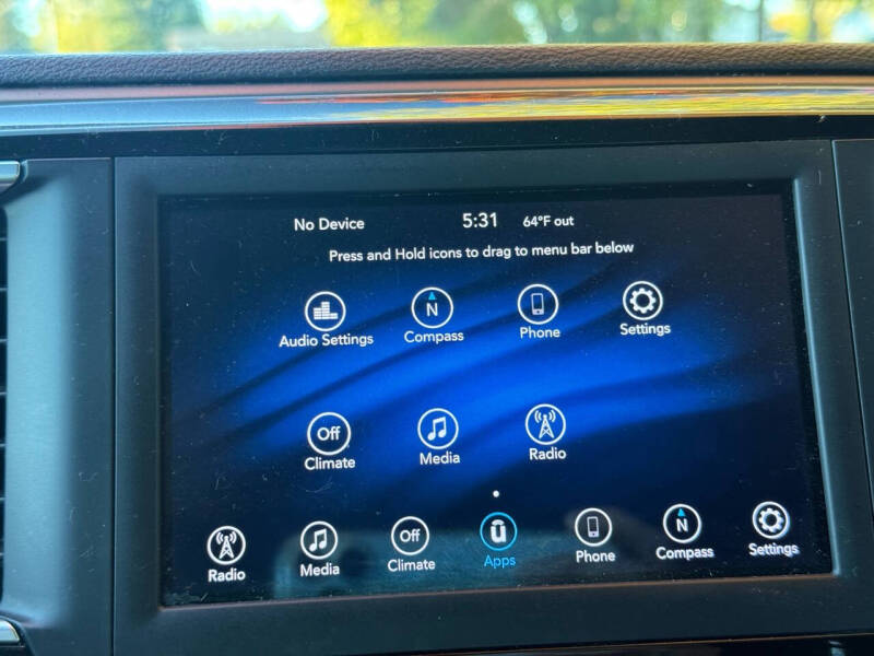 2020 Chrysler Voyager LXi