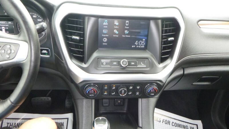 2017 GMC Acadia SLE-1
