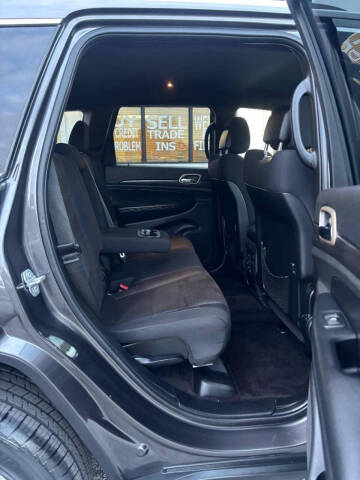 2017 Jeep Grand Cherokee Laredo