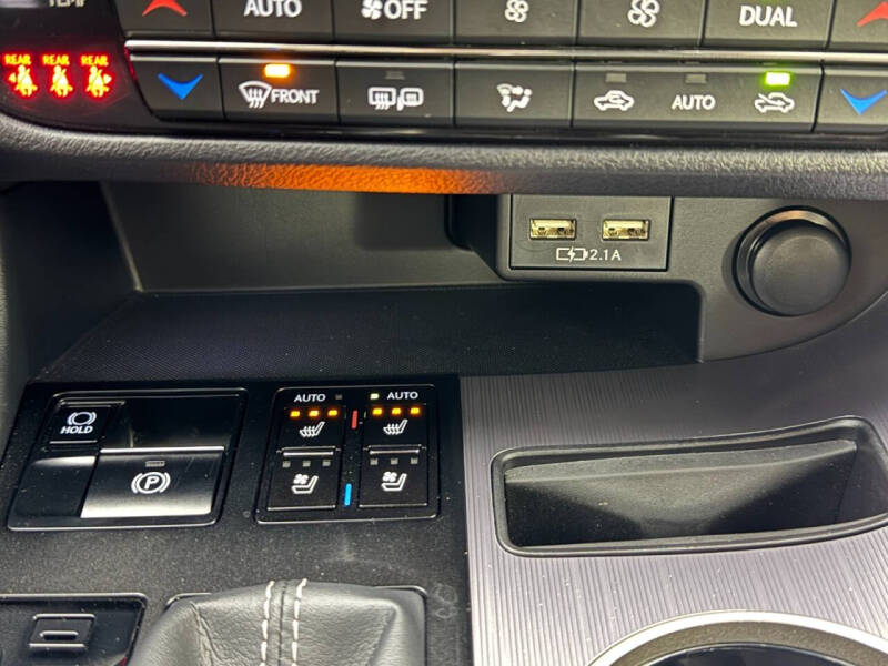 2022 Lexus RX 350 F SPORT Handling