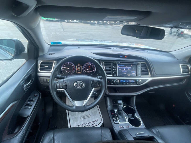 2016 Toyota Highlander Limited