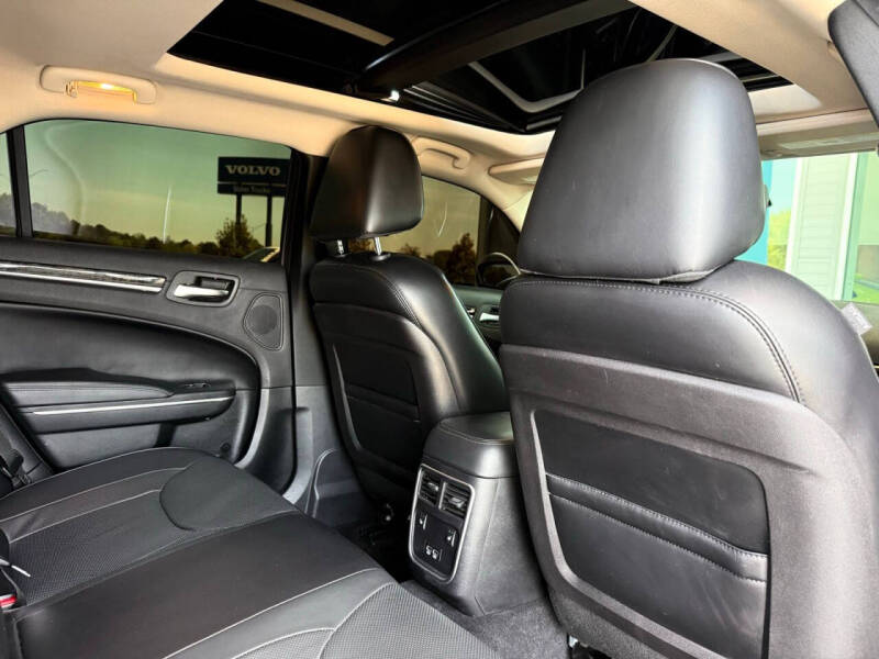2015 Chrysler 300 C