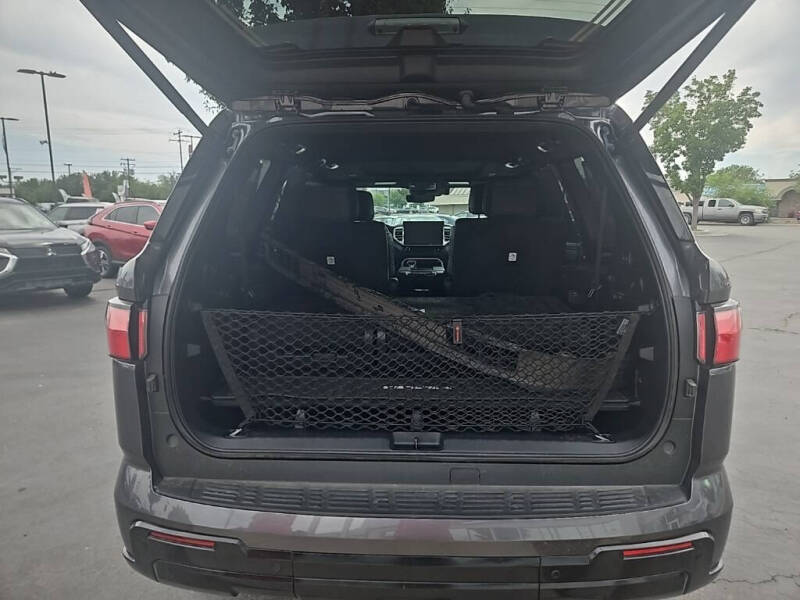 2024 Toyota Sequoia Platinum