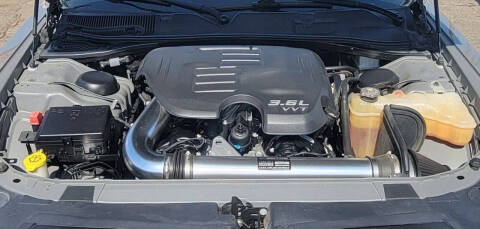 2017 Dodge Challenger SXT Plus