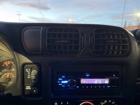 2002 Chevrolet Blazer LS