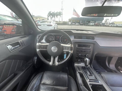 2014 Ford Mustang V6