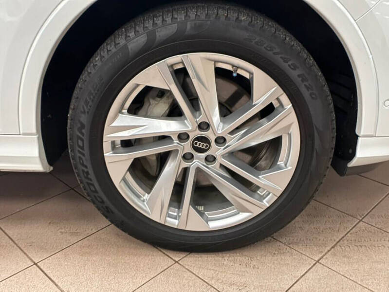 2022 Audi Q7 quattro Premium Plus 55 TFSI