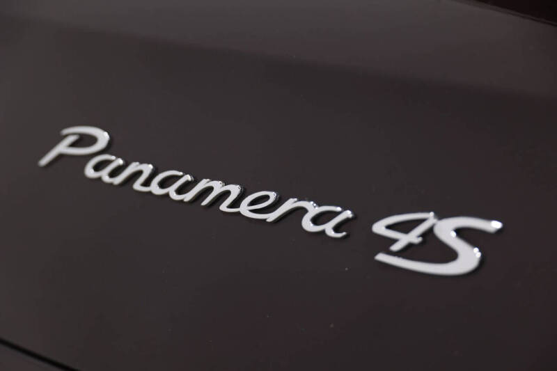 2015 Porsche Panamera 4S Executive