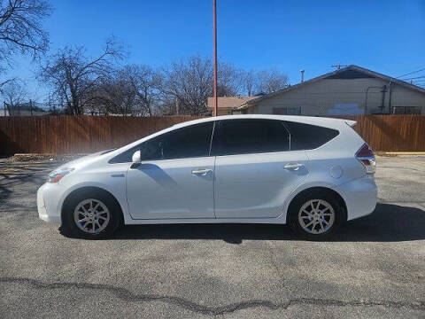 2017 Toyota Prius v Three