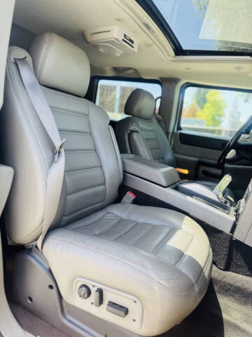 2004 HUMMER H2 Adventure Series