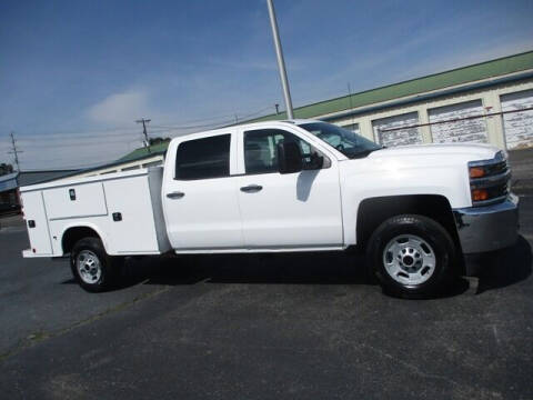2015 Chevrolet Silverado 2500HD for sale at GOWEN WHOLESALE AUTO in Lawrenceburg TN