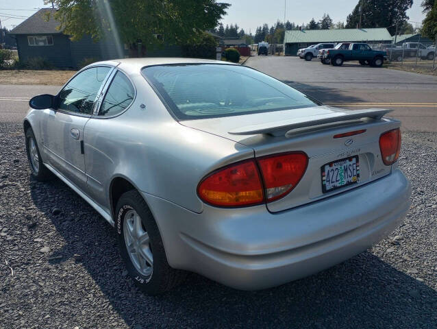 2004 Oldsmobile Alero for sale at Paradise Motors Inc in Sweet Home, OR