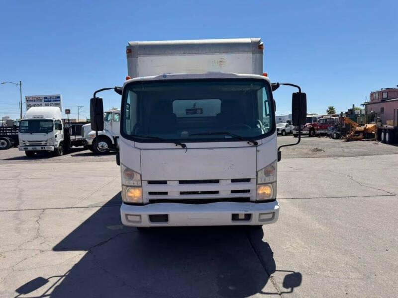 2014 Isuzu NRR