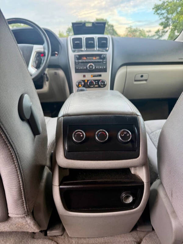 2011 GMC Acadia SL