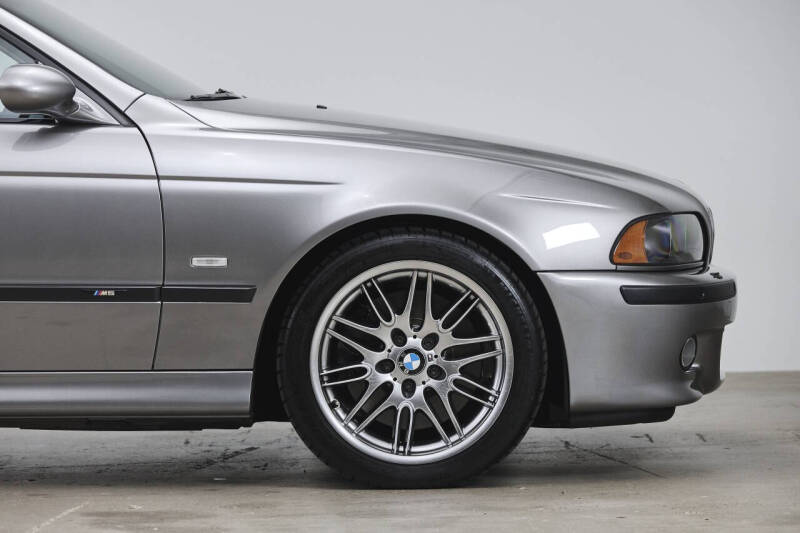 2003 BMW M5