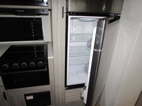 2025 KEYSTONE P 284QB