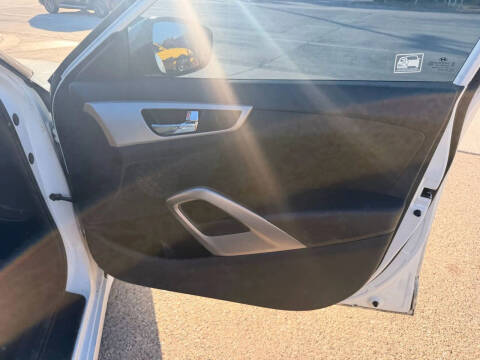 2016 Hyundai Veloster