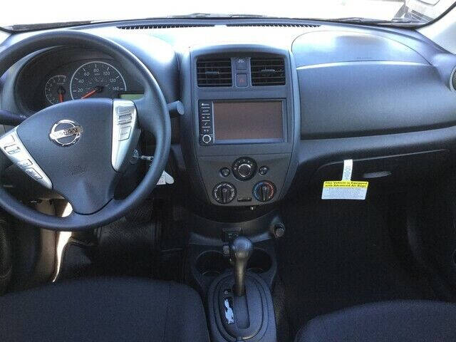 2019 Nissan Versa S Plus