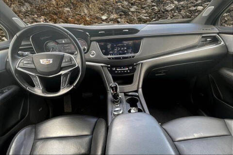 2020 Cadillac XT5 Premium Luxury