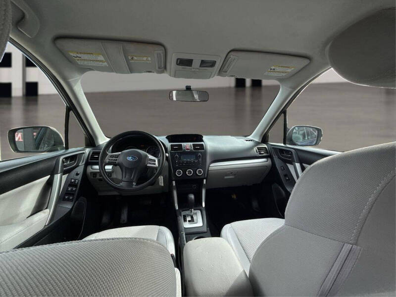 2014 Subaru Forester 2.5i