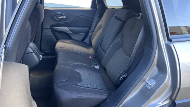 2021 Jeep Cherokee Latitude