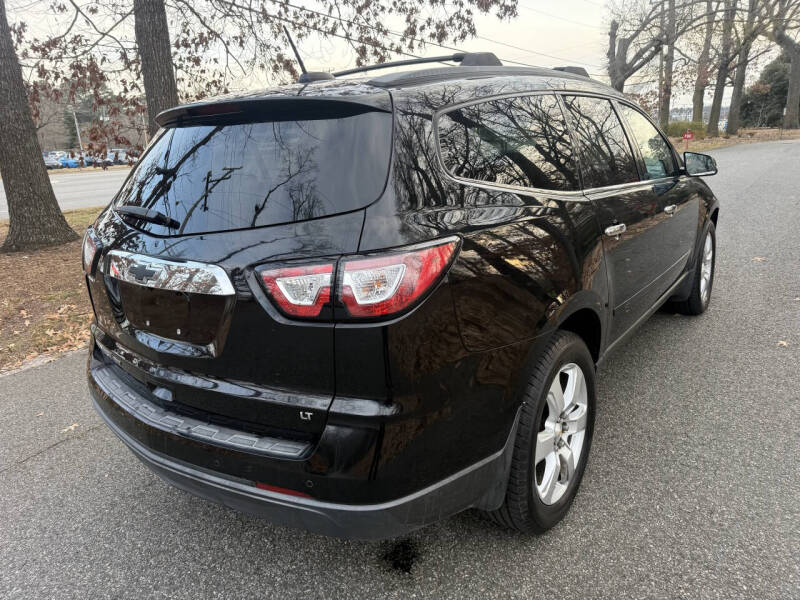 2017 Chevrolet Traverse LT