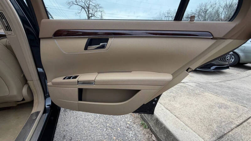 2012 Mercedes-Benz S-Class S 550