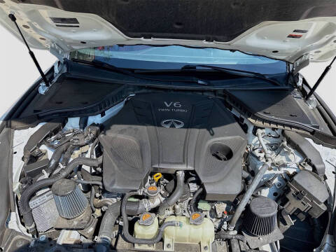 2022 Infiniti Q60 Red Sport 400