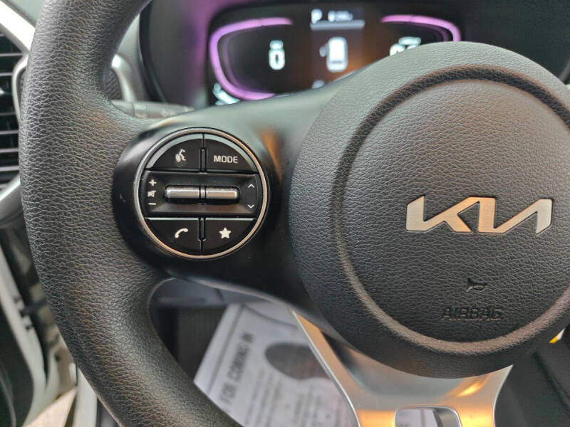 2023 Kia Soul LX
