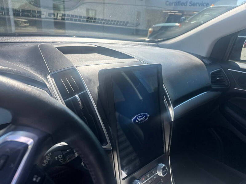 2021 Ford Edge SEL