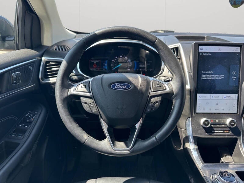 2021 Ford Edge Titanium