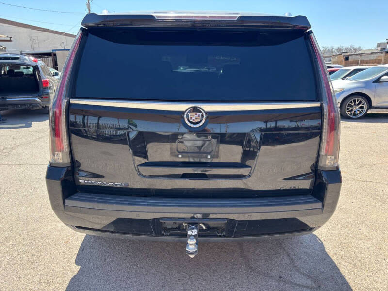 2015 Cadillac Escalade Luxury