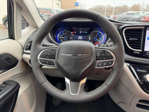 2024 Chrysler Pacifica Plug-In Hybrid