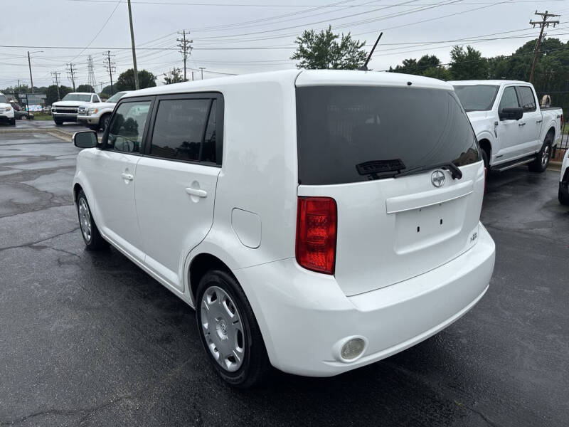 2008 Scion xB