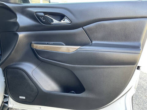 2017 GMC Acadia SLE-2