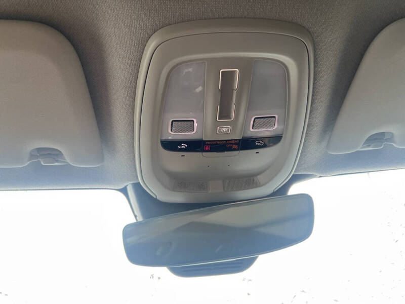 2026 Volvo XC40 B5 Core