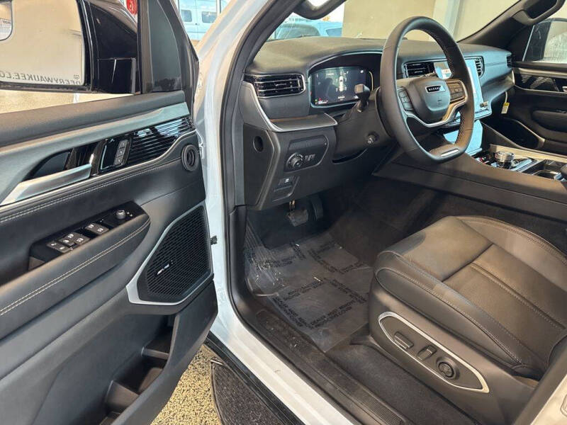 2025 Jeep Wagoneer Series II