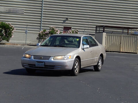 1998 Toyota Camry for sale at Crow`s Auto Sales in San Jose CA
