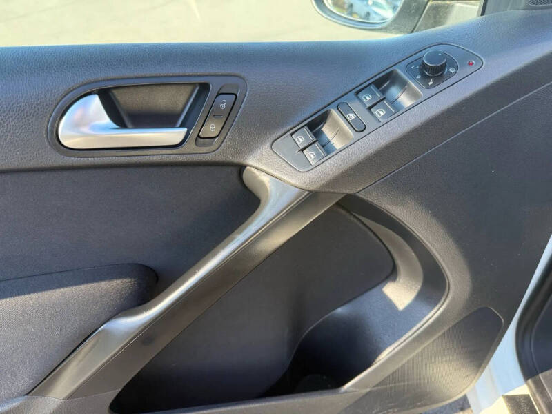 2012 Volkswagen Tiguan S