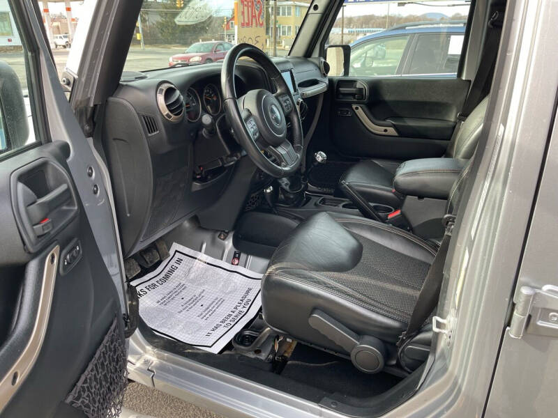 2016 Jeep Wrangler Unlimited Sahara