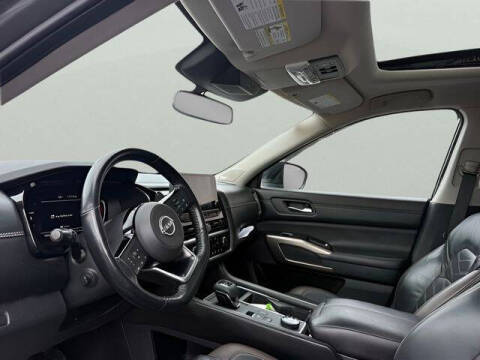 2022 Nissan Pathfinder Platinum