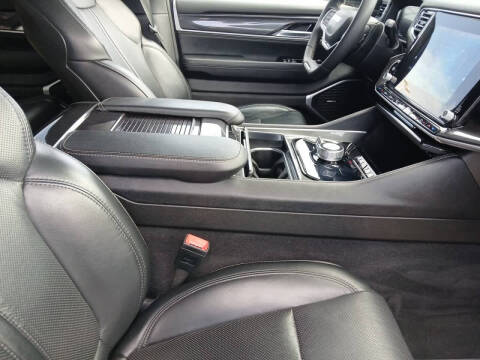 2024 Jeep Wagoneer