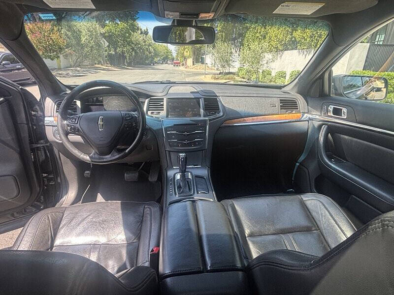 2014 Lincoln MKS