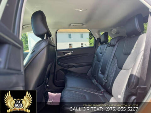 2023 Ford Edge Titanium