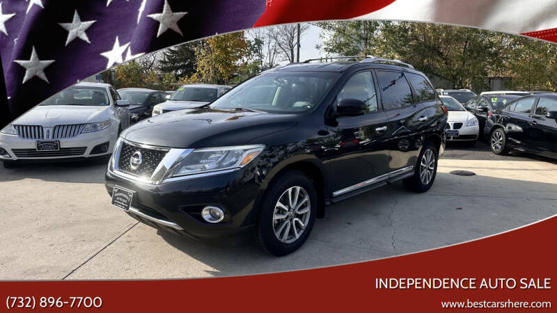 2014 Nissan Pathfinder SL's photo