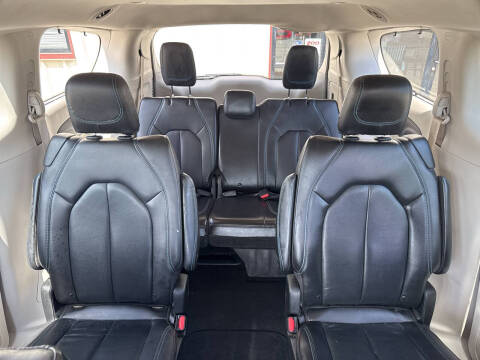 2021 Chrysler Pacifica Touring L