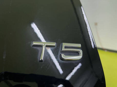 2015 Volvo XC60 T5 Drive-E Premier