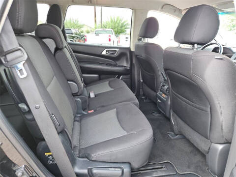 2020 Nissan Pathfinder S