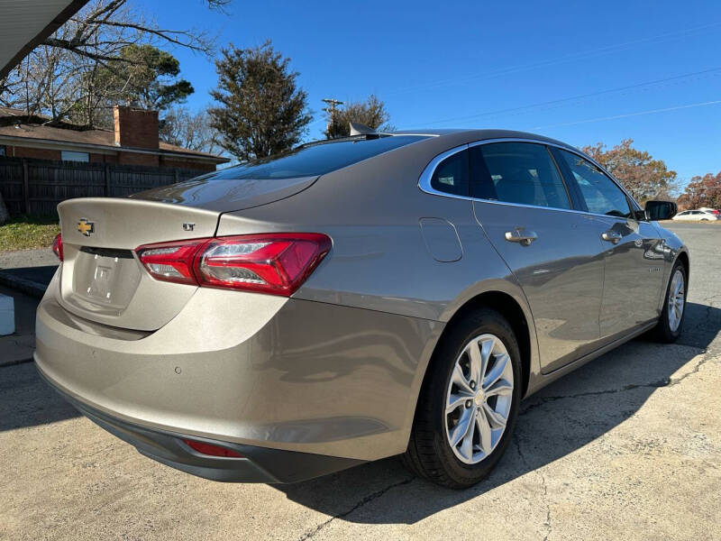 2022 Chevrolet Malibu 1LT photo 3