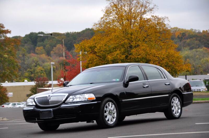 2010 Lincoln Town Car for sale at T CAR CARE INC in Philadelphia PA